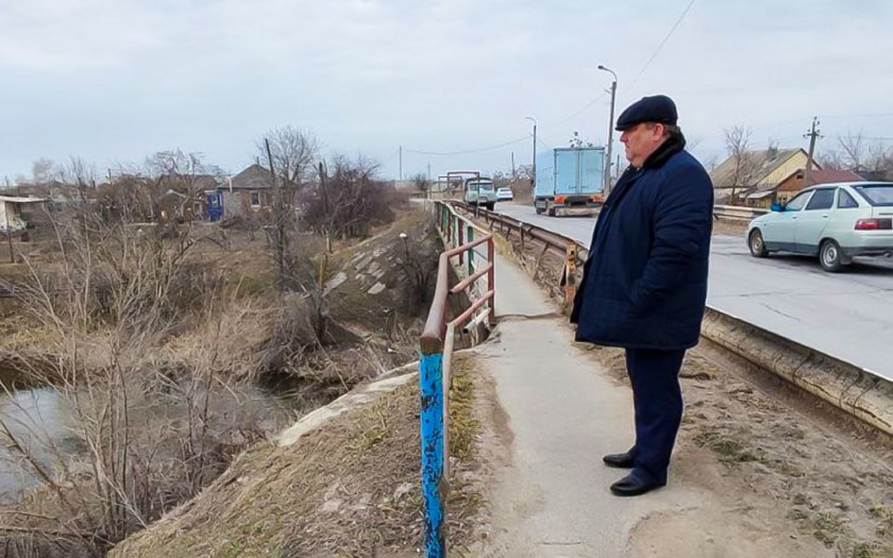В станице Красноярской начато обследование и анализ моста