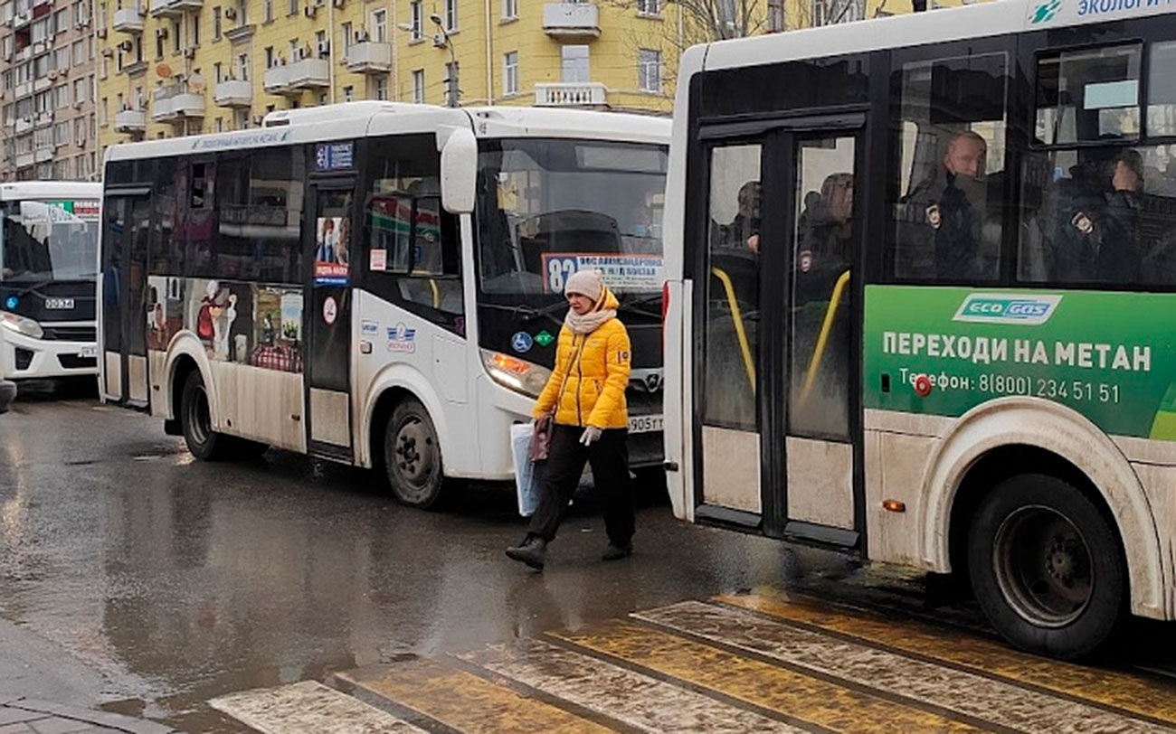 В Ростове из-за дефицита водителей не работает треть автобусов